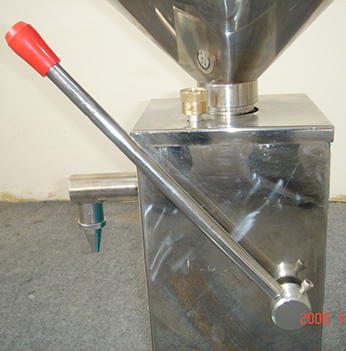 手动液体灌装机细节