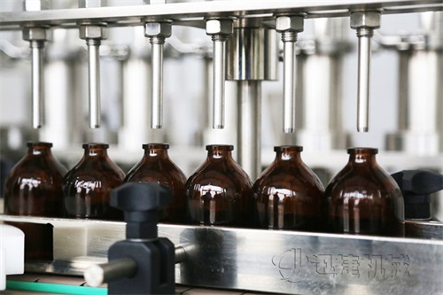 小瓶灌装机