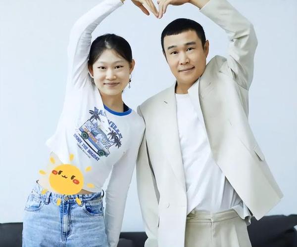 新奥最精免费大全管家婆和小沈阳女儿出道照与小沈阳女儿出道照片高清